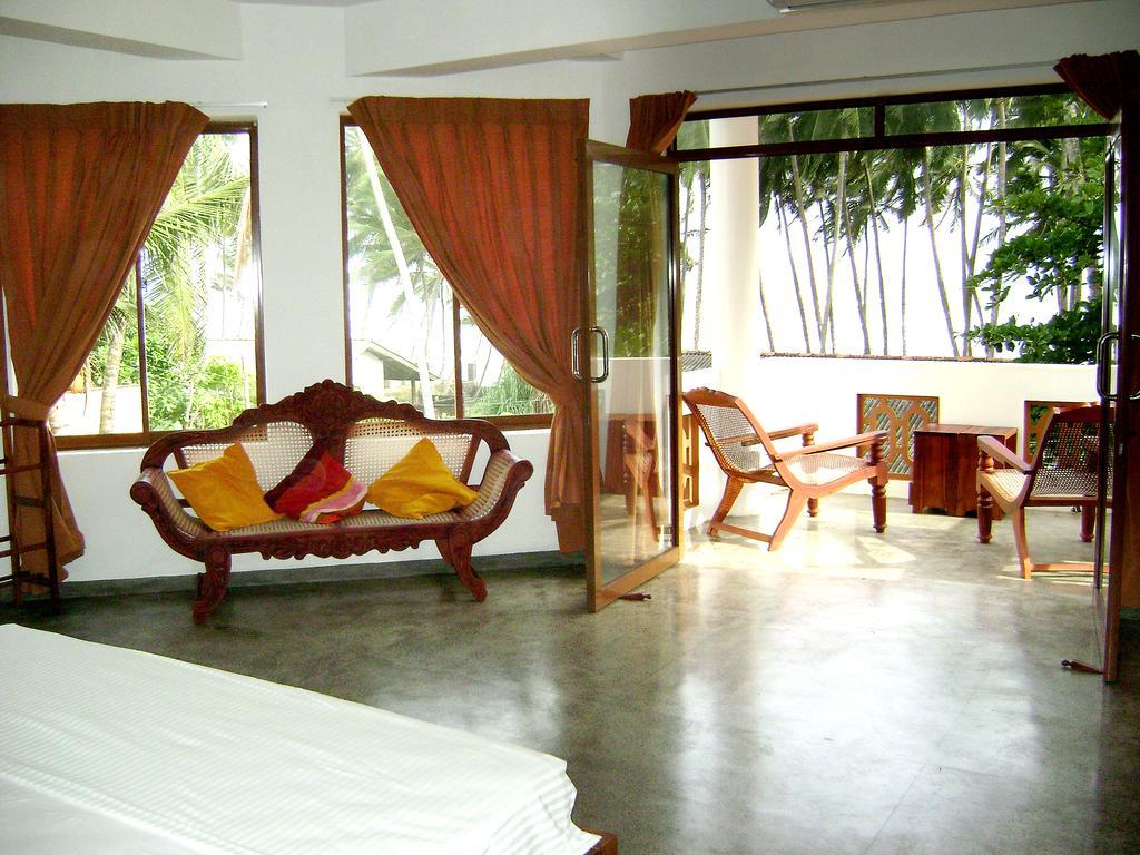 Surf Lanka Hotel Matara Rum bild